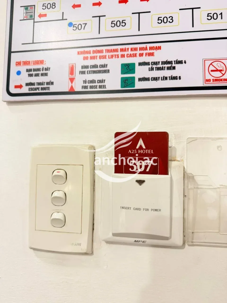 Ảnh checker lacmanhan chụp khi gặp LINH MIU Chiếc lưỡi đẳng cấp sever gaigu (ảnh 1/3)