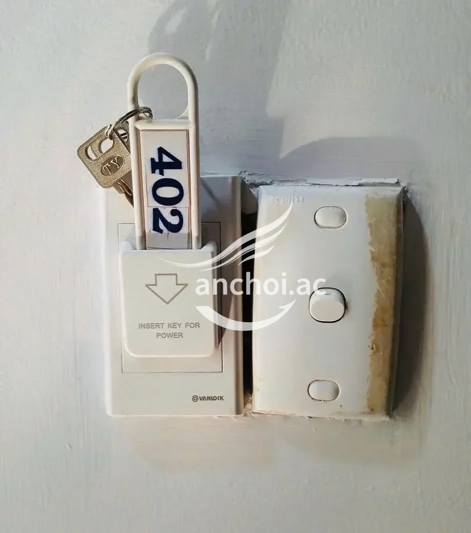 Ảnh checker hieutuy chụp khi gặp LINH VY CHUẨN GÁI NGON HÀNG ĐẸP HIẾM CÓ (ảnh 5/5)