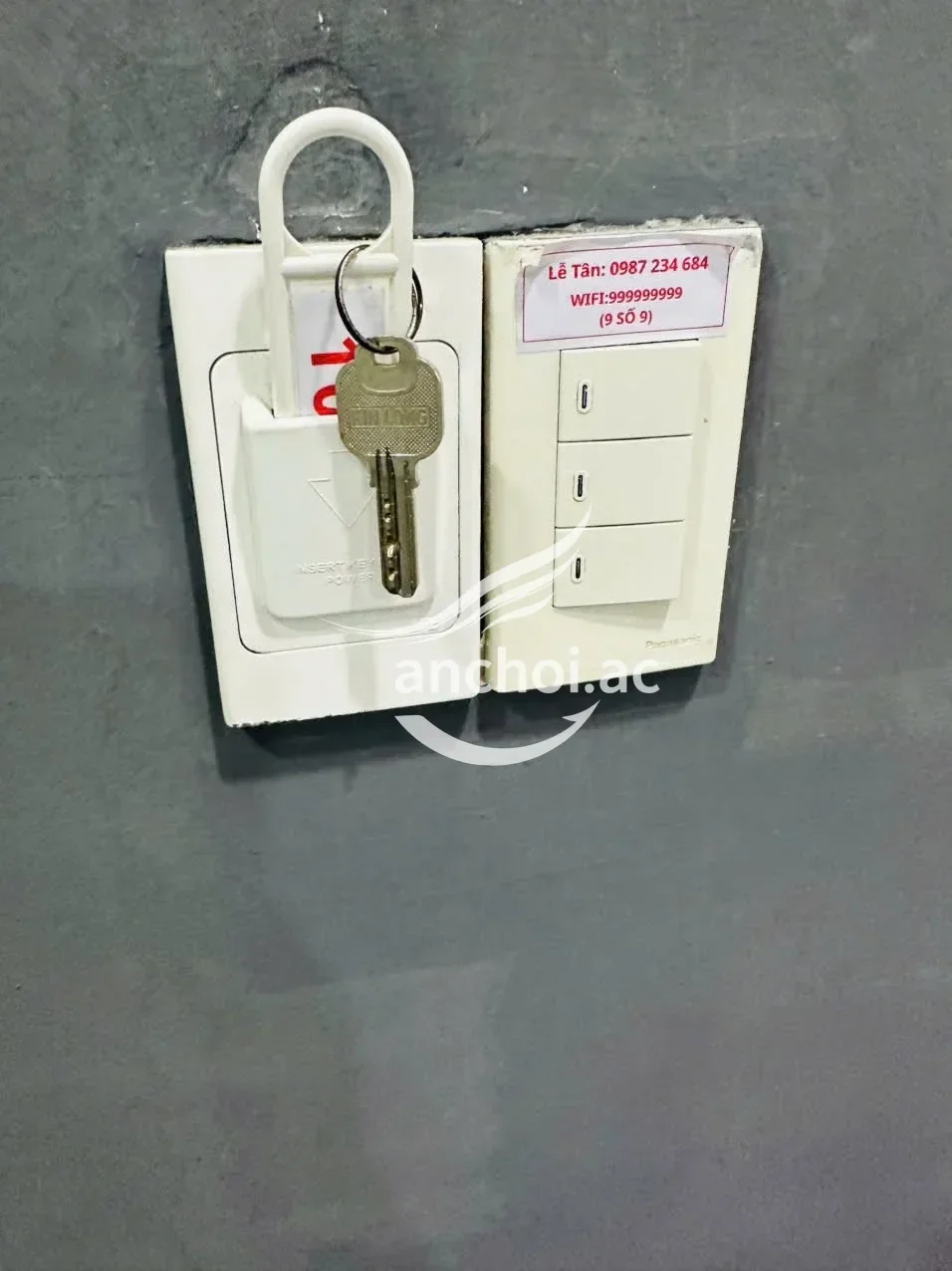 Ảnh checker hovanvan chụp khi gặp QUỲNH ANH EM NHÂN VIÊN SPA MÌNH DÂY XINH XẮN GỢI DỤC LẦN ĐẦU ĐI LÀM  (ảnh 3/3)