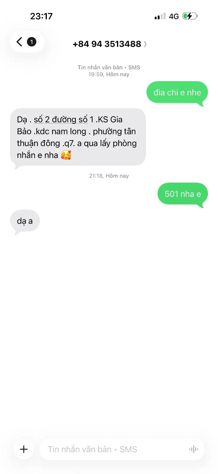 Ảnh checker Hoàng Minh chụp khi gặp QUỲNH ANH EM NHÂN VIÊN SPA MÌNH DÂY XINH XẮN GỢI DỤC LẦN ĐẦU ĐI LÀM  (ảnh 1/3)