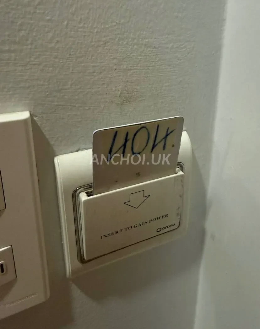 Ảnh checker hongthu chụp khi gặp LINH NHI - TRÌNH ĐỘ GIƯỜNG CHIẾU CỰC KHỦNG (ảnh 5/5)