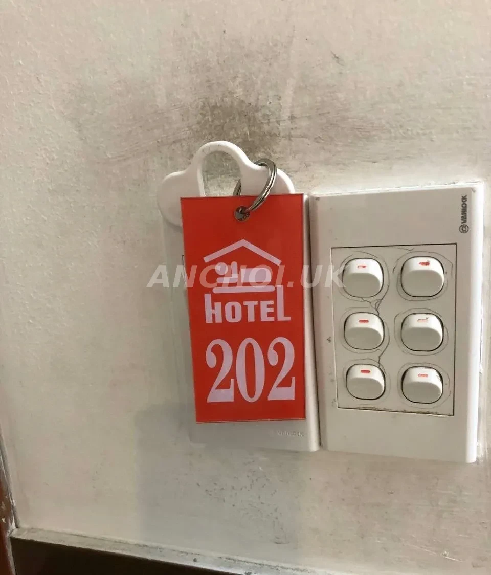 Ảnh checker Kim Ngọc chụp khi gặp LINH NHI - TRÌNH ĐỘ GIƯỜNG CHIẾU CỰC KHỦNG (ảnh 4/4)