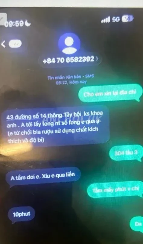 Ảnh checker Langthang chụp khi gặp Bối Bối_ Gái ngoan đáng yêu, gương mặt học sinh dâm đãng cực chiều khách (ảnh 1/4)