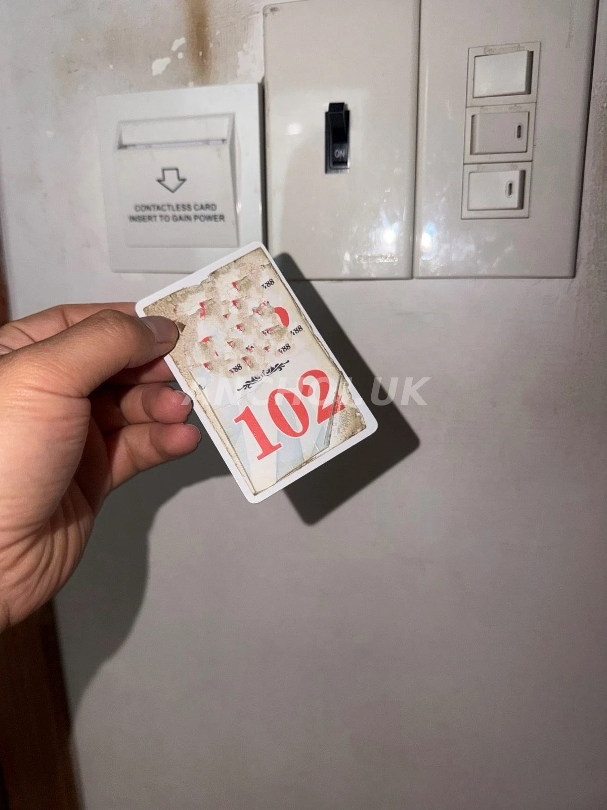 Ảnh checker Ông Khầy chụp khi gặp HÀNG CỰC NGON - MISA - CƠ THỂ ĐẸP HOÀN MỸ (ảnh 1/4)
